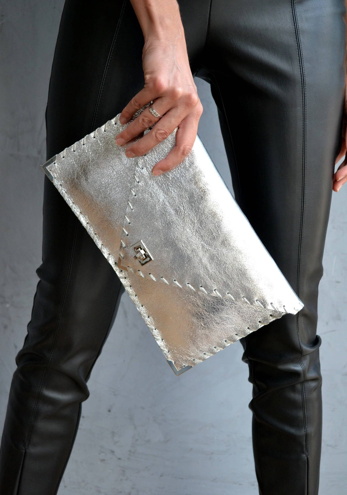 Clutch zilver | ANA KOUTSI