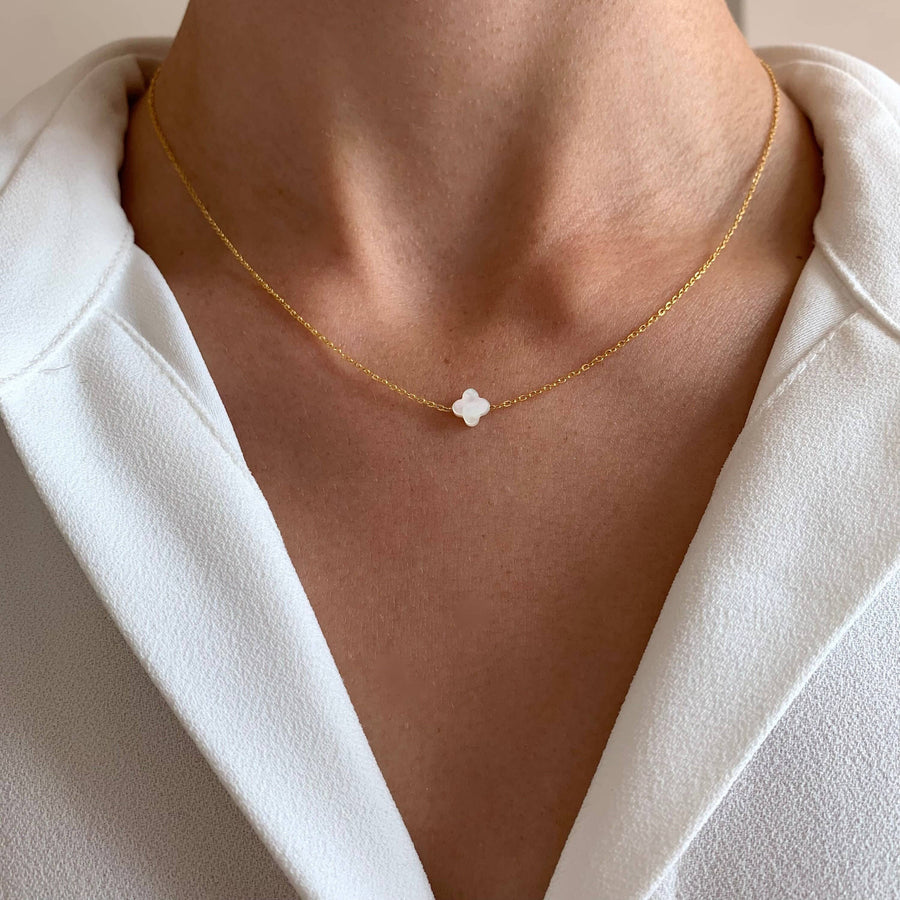 Ketting met witte klaver