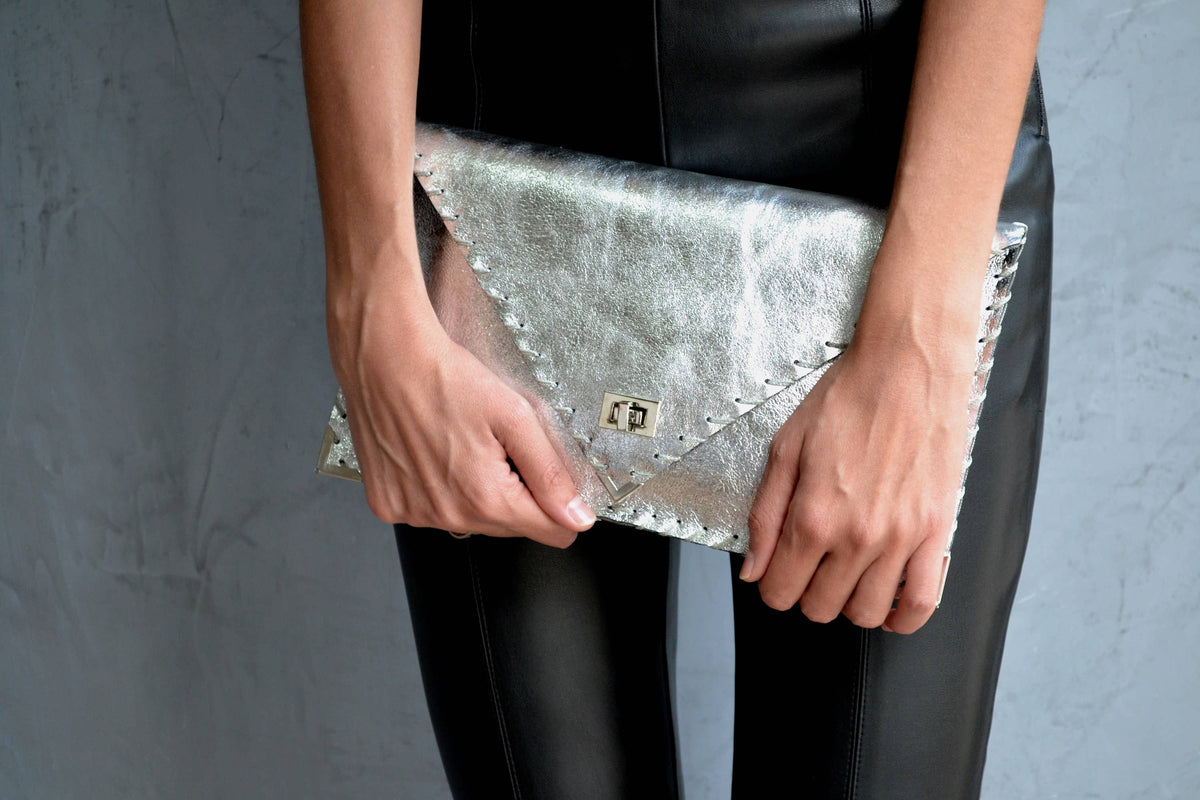 Clutch zilver | ANA KOUTSI