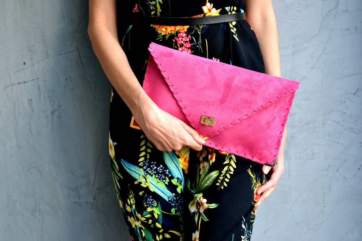 Clutch fuchsia | ANA KOUTSI