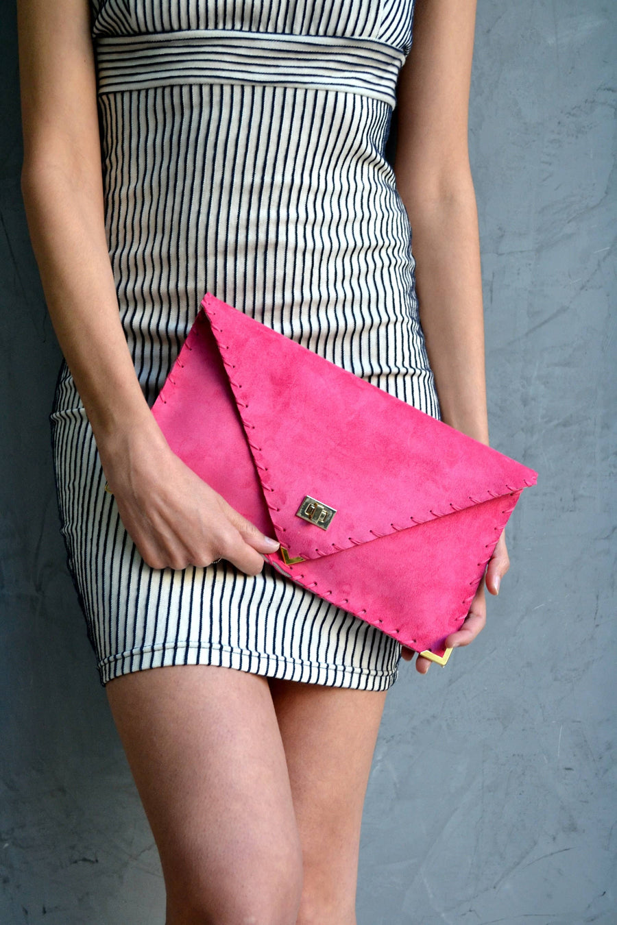 Clutch fuchsia | ANA KOUTSI