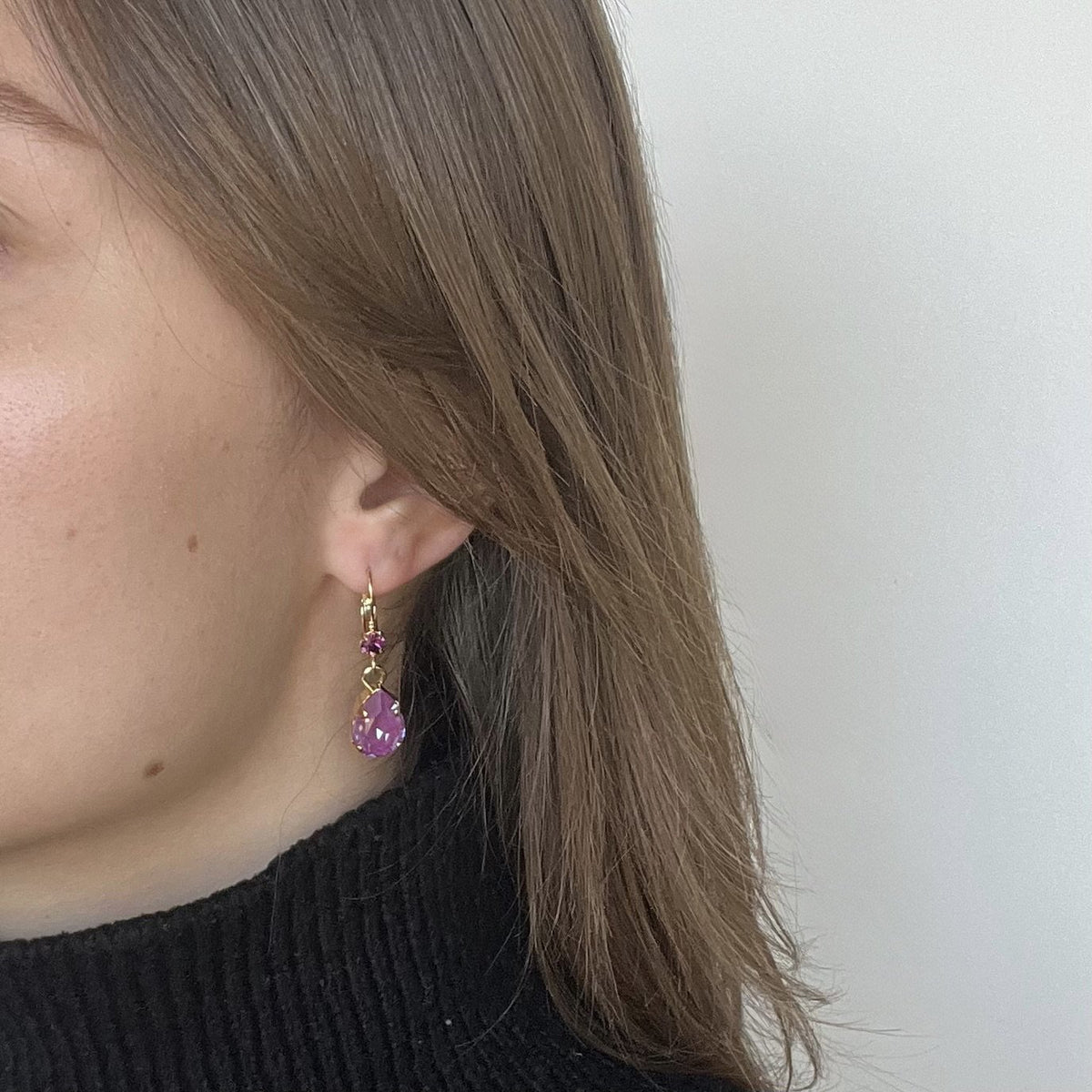 Klassieke mini-oorbellen met orchidee-effect
