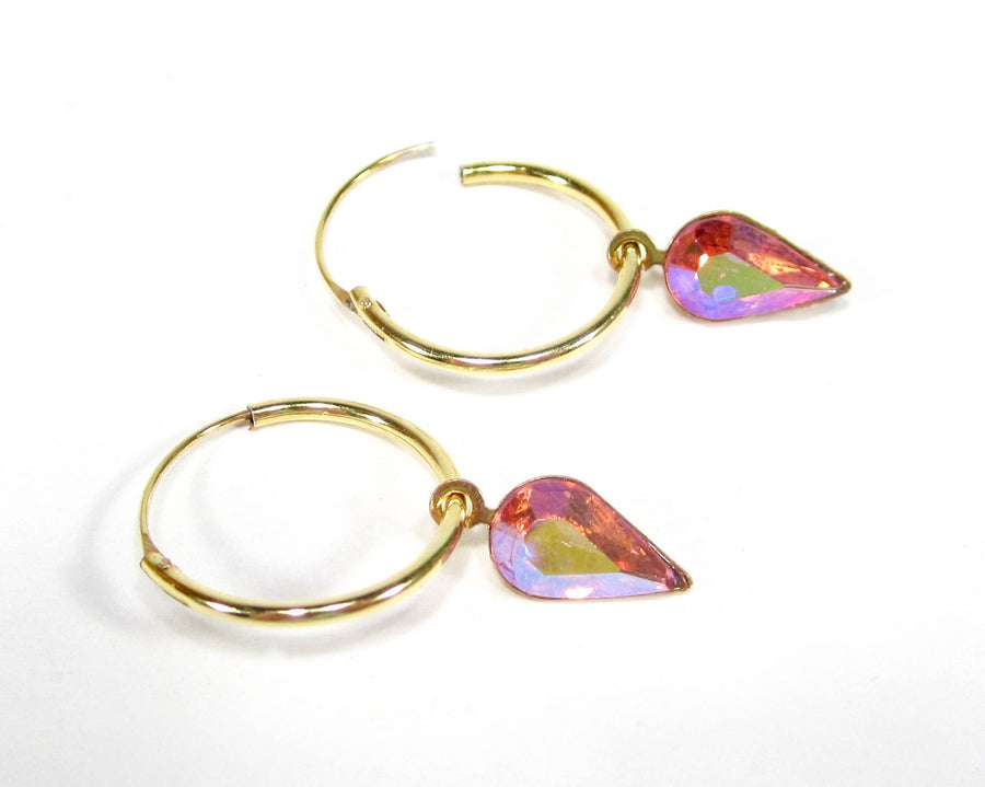Kleine gouden creolen met druppel hanger roze pink