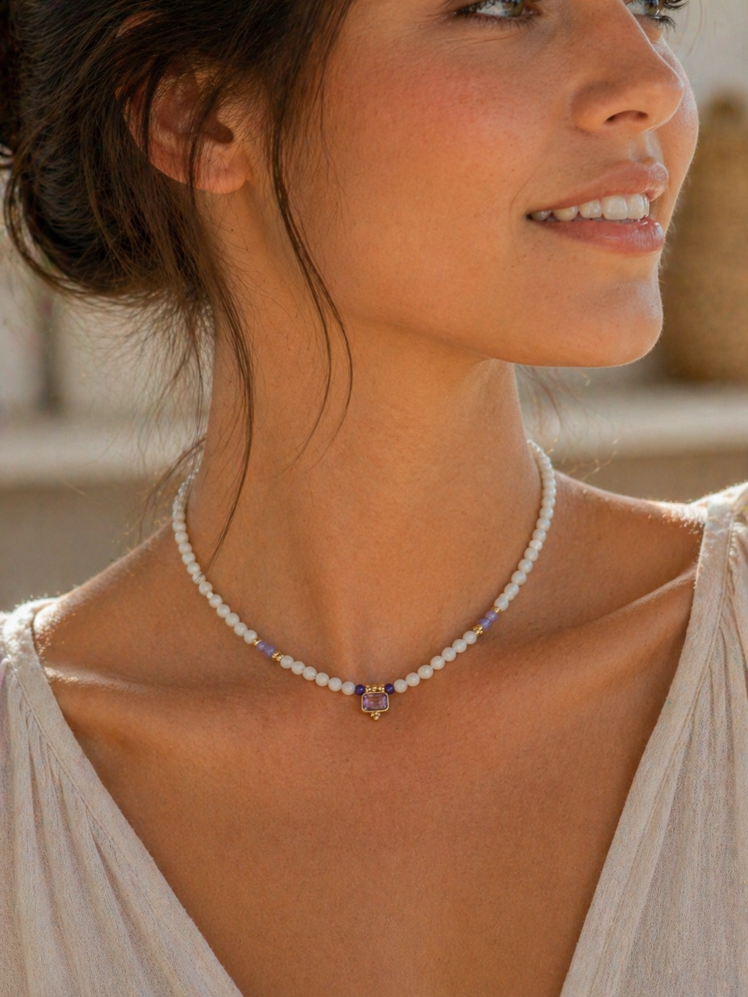 Maansteen kralenketting met gouden amethist-hanger